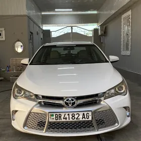 Toyota Camry 2015