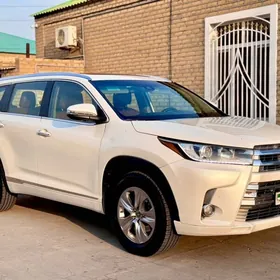 Toyota Highlander 2018