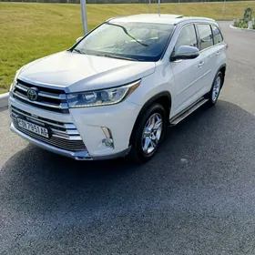 Toyota Highlander 2018