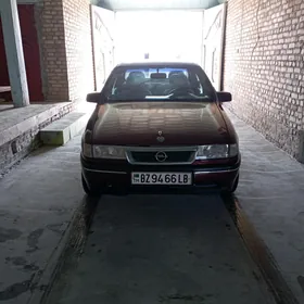 Opel Vectra 1990