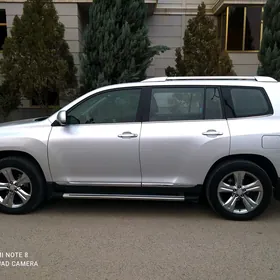 Toyota Highlander 2012