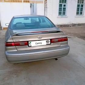 Toyota Camry 1998