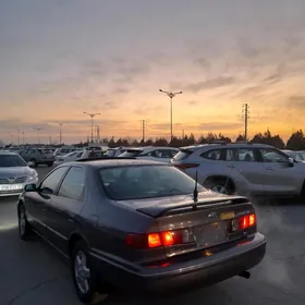 Toyota Camry 2000