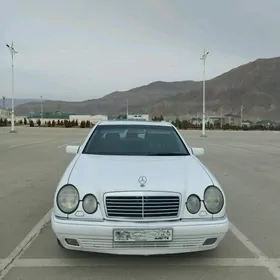 Mercedes-Benz E320 1999