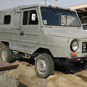 UAZ 452 1985