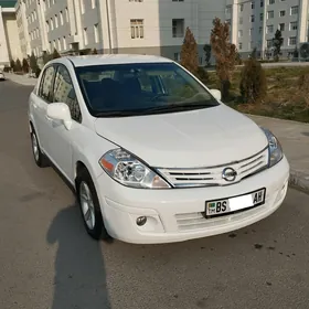 Nissan Versa 2010