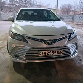 Toyota Camry 2020