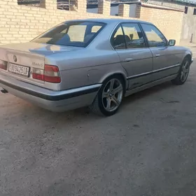 BMW 525 1990