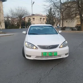 Toyota Camry 2005