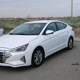 Hyundai Elantra 2019