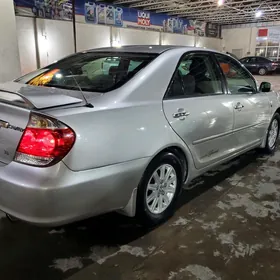 Toyota Camry 2005