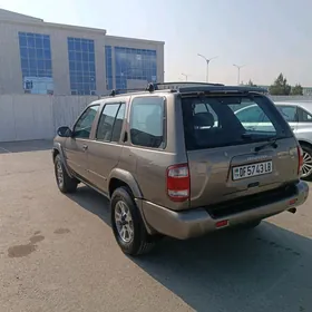 Nissan Pathfinder 2001