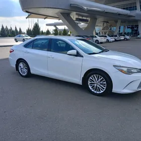 Toyota Camry 2015