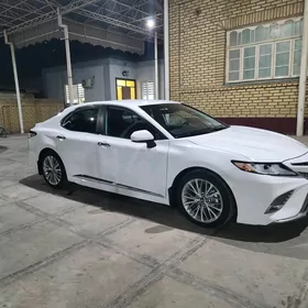 Toyota Camry 2020