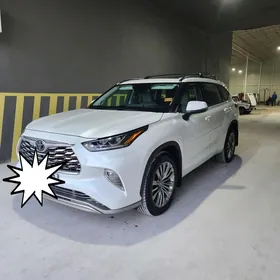 Toyota Highlander 2022