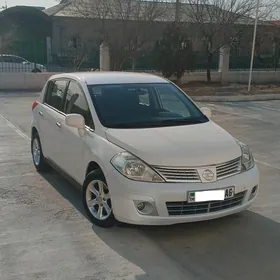 Nissan Versa 2010