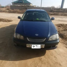 Toyota Avensis 1998