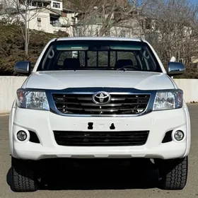 Toyota Hilux 2014