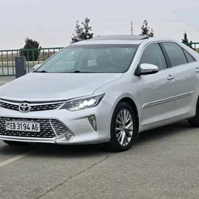 Toyota Camry 2018