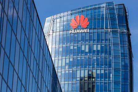 Выручка Huawei превысила $118 млрд: компания опережает Xiaomi, но отстает от Apple