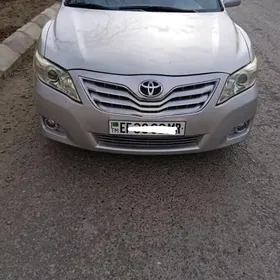 Toyota Camry 2010