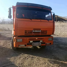 Kamaz 6520 2013