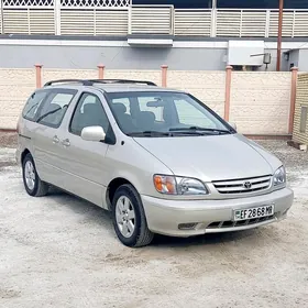 Toyota Sienna 2002