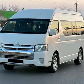 Toyota Hiace 2018