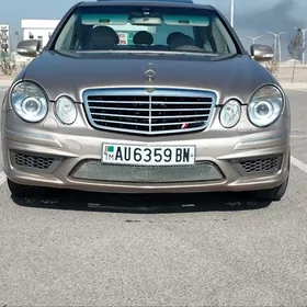 Mercedes-Benz E320 2004