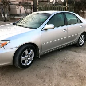 Toyota Camry 2004