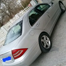 Mercedes-Benz C-Class 2002