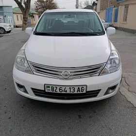 Nissan Versa 2008