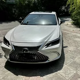 Lexus ES 350 2019