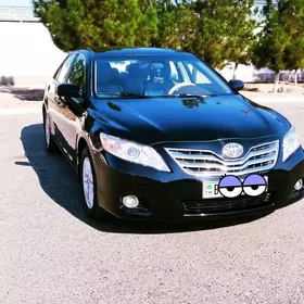 Toyota Camry 2011