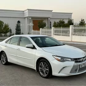 Toyota Camry 2016