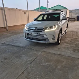 Toyota Highlander 2018