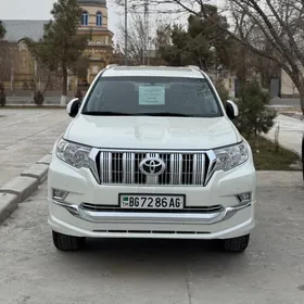 Toyota Land Cruiser Prado 2019