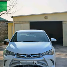 Toyota Camry 2016