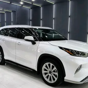 Toyota Highlander 2022