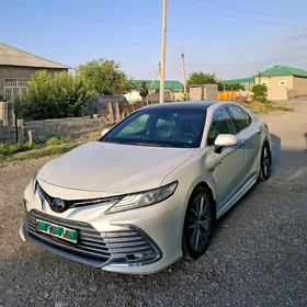 Toyota Camry 2018