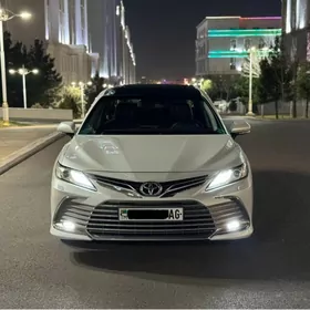 Toyota Camry 2022