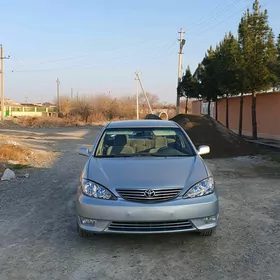 Toyota Camry 2004