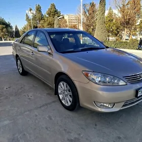 Toyota Camry 2005