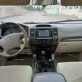 Toyota Land Cruiser Prado 2004