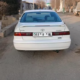 Toyota Camry 1997