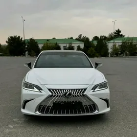 Lexus ES 2024