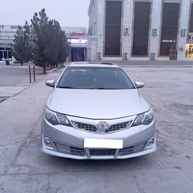 Toyota Camry 2013