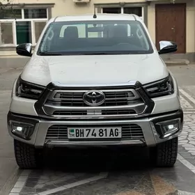 Toyota Hilux 2022