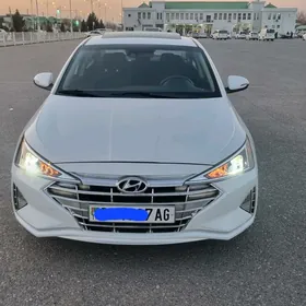 Hyundai Elantra 2019