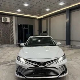 Toyota Camry 2022